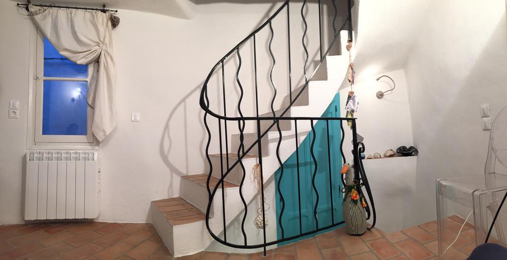 Casa Aza Daire Roquebrune-Cap-Martin Oda fotoğraf