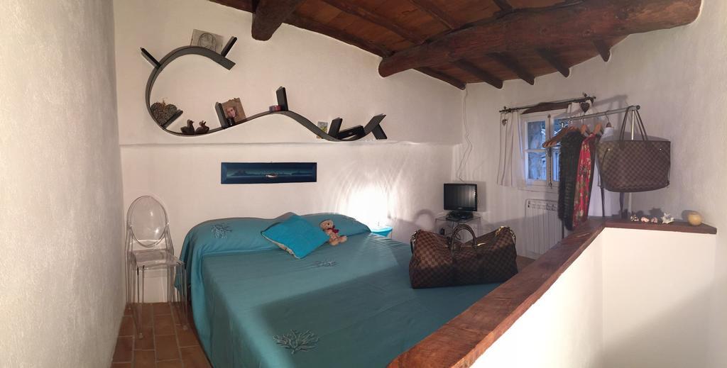 Casa Aza Daire Roquebrune-Cap-Martin Oda fotoğraf